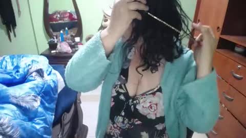 jazmim online show from 01/29/25, 10:27