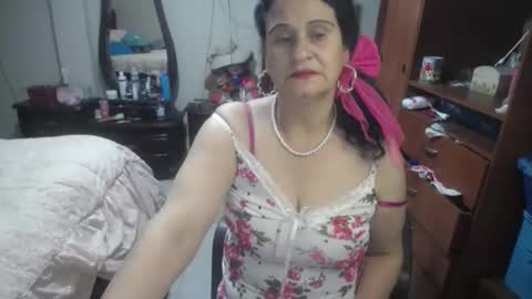Snapshot of jazmin_rios chatting on 04/13/26, 11:05 jazmim online show from 04/13/26, 11:05