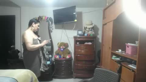 Snapshot of jazmin_rios chatting on 04/26/26, 03:53 jazmim online show from 04/26/26, 03:53