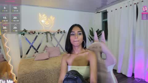 Jazmin  online show from 01/10/25, 01:32