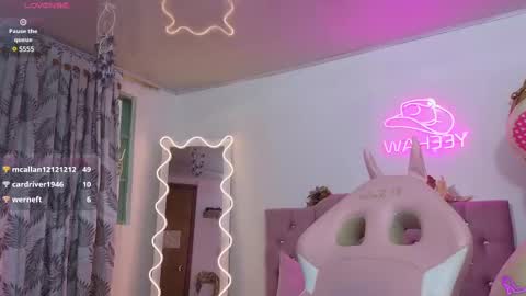 Jazmin  online show from 02/17/25, 10:47