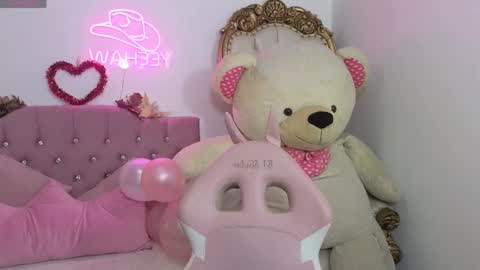 Jazmin  online show from 02/20/25, 07:30