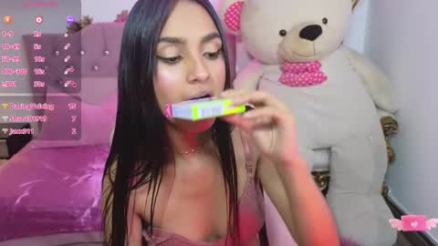 Jazmin  online show from 03/07/25, 10:43