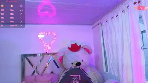 Jazmin  online show from 09/28/25, 11:48