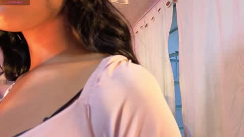 Jazmin  online show from 10/28/25, 11:36