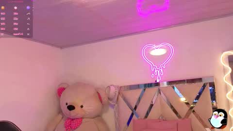 Jazmin  online show from 11/22/25, 11:42