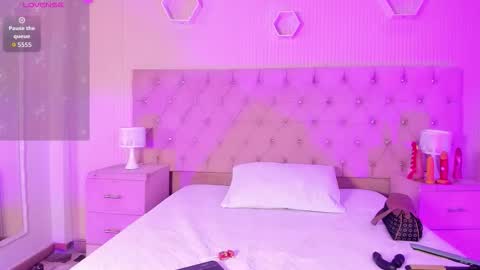 Snapshot of jazminrusso_ chatting on 02/18/26, 04:19 Jazminrusso online show from 02/18/26, 04:19