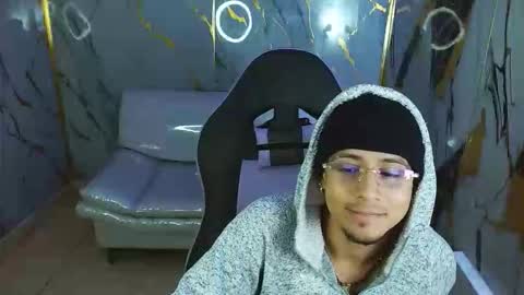 Snapshot of jbarto_ chatting on 05/30/26, 01:57 jbarto_ online show from 05/30/26, 01:57