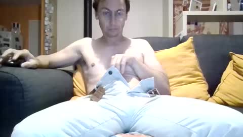 Snapshot of jbcascadess chatting on 11/14/25, 06:39 jbcascadess online show from 11/14/25, 06:39