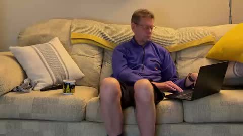 Snapshot of jcar57 chatting on 12/11/24, 05:04 Jon online show from 12/11/24, 05:04