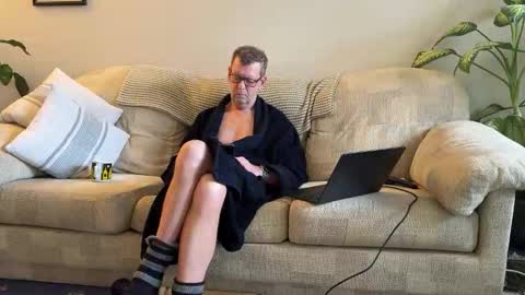 Snapshot of jcar57 chatting on 02/11/26, 10:09 Jon online show from 02/11/26, 10:09