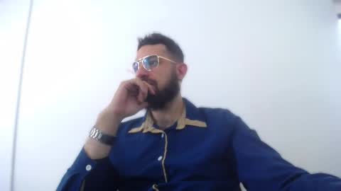 Snapshot of jcdq_ chatting on 09/14/25, 04:06 all public online show from 09/14/25, 04:06