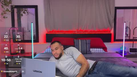 Snapshot of jcmax305 chatting on 12/18/25, 04:18 JcMax305 online show from 12/18/25, 04:18