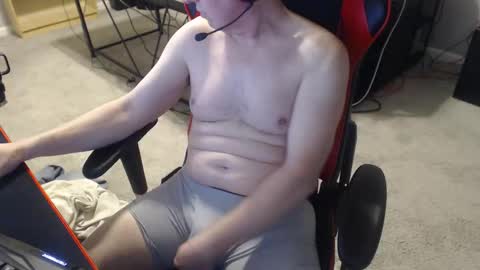 Snapshot of jcor13 chatting on 02/08/25, 11:13 Jim online show from 02/08/25, 11:13