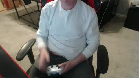 Snapshot of jcor13 chatting on 03/05/25, 10:32 Jim online show from 03/05/25, 10:32