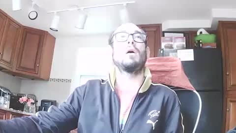 Snapshot of jd19852 chatting on 10/05/25, 03:43 jd19852 online show from 10/05/25, 03:43