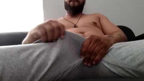 Snapshot of jdeez031 chatting on 03/07/25, 08:22 strokegamecrazy online show from 03/07/25, 08:22