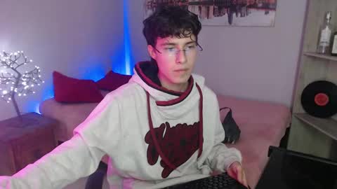 jeam_hot online show from 12/14/24, 07:57