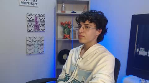 jeam_hot online show from 01/17/25, 09:28