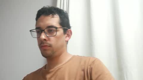 Snapshot of jean_hard_ chatting on 11/18/25, 05:23 jean_hard_ online show from 11/18/25, 05:23