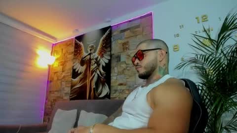 Jean  axelcrow       Modelo Independiente online show from 07/22/26, 05:10
