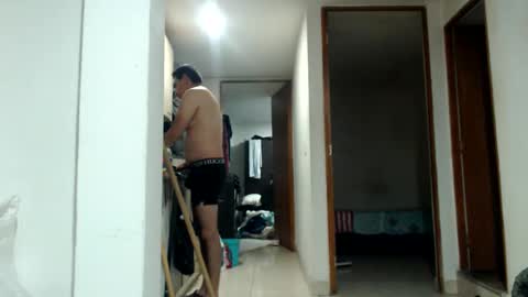 Snapshot of jeancarloscum chatting on 01/14/26, 05:13 Jean Carlos online show from 01/14/26, 05:13