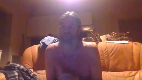 Snapshot of jeanclaudej chatting on 05/11/26, 08:06 jeanclaudej online show from 05/11/26, 08:06