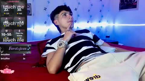 Snapshot of jeanfarelo chatting on 09/16/25, 03:18 Jean online show from 09/16/25, 03:18