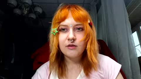 Snapshot of jeanmogavero chatting on 05/11/26, 02:45 Mika online show from 05/11/26, 02:45