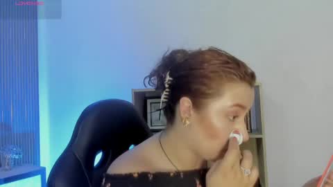 Snapshot of jeannewilliams_ chatting on 05/23/26, 12:31 Jeanne Williams online show from 05/23/26, 12:31
