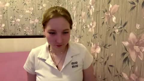 Snapshot of jeanniescharff chatting on 05/20/26, 05:08 jeanniescharff online show from 05/20/26, 05:08