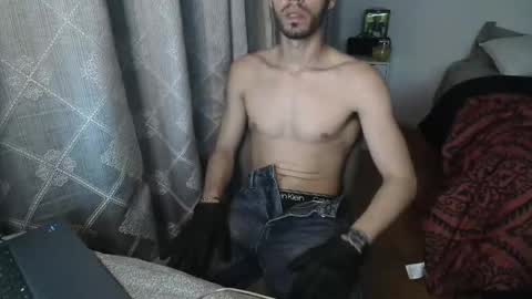 Snapshot of jeanpierbello7 chatting on 05/28/26, 04:10 jean pier bello Silva online show from 05/28/26, 04:10