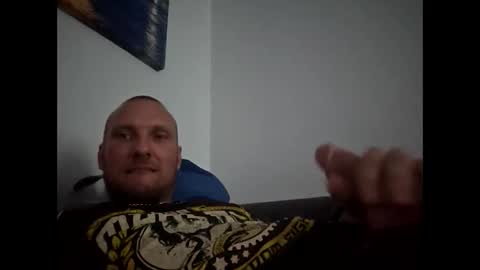 Snapshot of jebbis89 chatting on 04/12/26, 10:48 jebbis89 online show from 04/12/26, 10:48