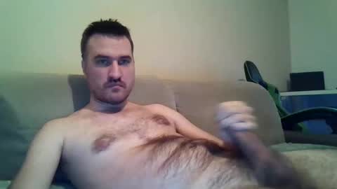 Snapshot of jebeni18 chatting on 03/11/25, 05:46 somefucker6666 online show from 03/11/25, 05:46