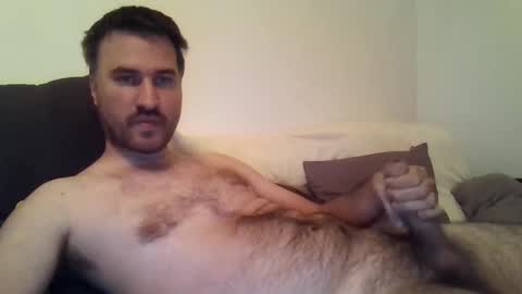 Snapshot of jebeni18 chatting on 09/24/25, 04:43 somefucker6666 online show from 09/24/25, 04:43