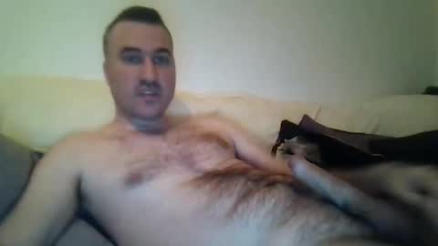 Snapshot of jebeni18 chatting on 04/28/26, 08:03 somefucker6666 online show from 04/28/26, 08:03
