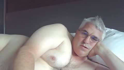 dadbody71 online show from 04/26/26, 12:30