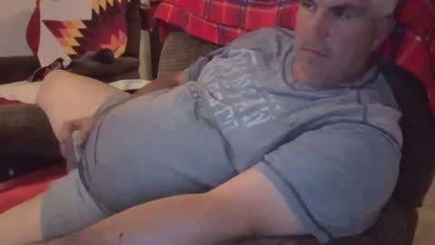Snapshot of jecko71 chatting on 06/14/26, 03:52 dadbody71 online show from 06/14/26, 03:52