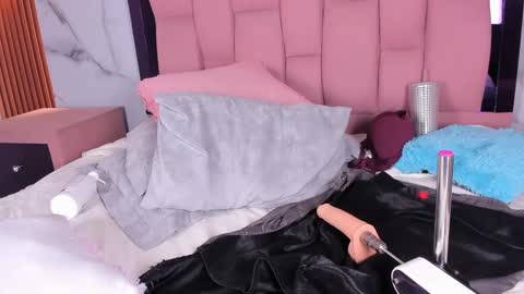 Jeen Taylor online show from 03/09/25, 01:14