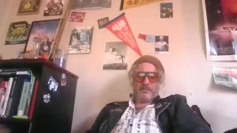Snapshot of jeepster9 chatting on 04/03/26, 07:56 jeepster9 online show from 04/03/26, 07:56