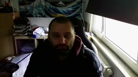 Snapshot of jeetzys chatting on 03/13/26, 01:18 you may know me lol online show from 03/13/26, 01:18