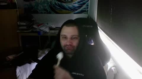 Snapshot of jeetzys chatting on 03/17/26, 02:42 you may know me lol online show from 03/17/26, 02:42