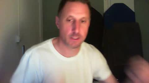 Snapshot of jef74700 chatting on 03/16/26, 06:39 Jrme online show from 03/16/26, 06:39