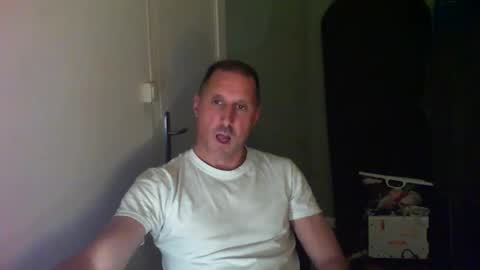 Snapshot of jef74700 chatting on 04/04/26, 11:51 Jrme online show from 04/04/26, 11:51