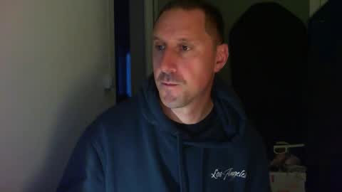 Snapshot of jef74700 chatting on 04/05/26, 05:15 Jrme online show from 04/05/26, 05:15