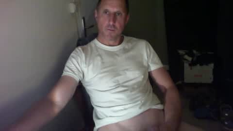 Snapshot of jef74700 chatting on 04/22/26, 11:12 Jrme online show from 04/22/26, 11:12