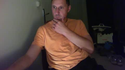 Snapshot of jef74700 chatting on 04/23/26, 11:42 Jrme online show from 04/23/26, 11:42