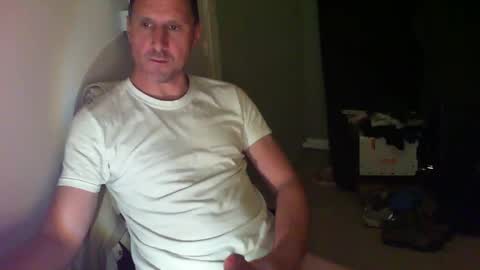 Snapshot of jef74700 chatting on 04/28/26, 05:45 Jrme online show from 04/28/26, 05:45