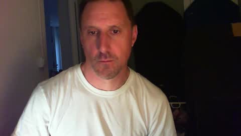 Snapshot of jef74700 chatting on 05/03/26, 05:13 Jrme online show from 05/03/26, 05:13