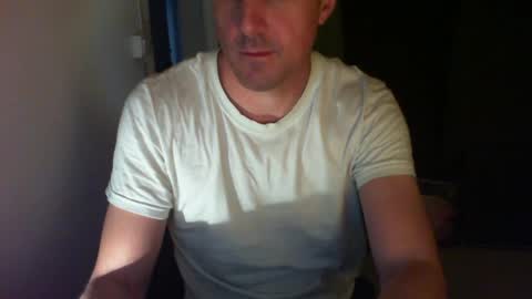 Snapshot of jef74700 chatting on 05/09/26, 04:39 Jrme online show from 05/09/26, 04:39